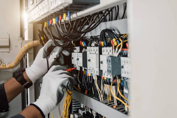 Best Licensed Electrician  in Gatesville, TX